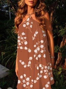 Brown dress with top and neck