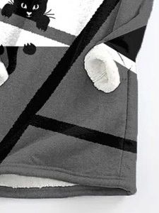 Crew-neck pullover and fluffy cute animal print dress