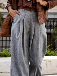 Elegant gray wide-leg pants