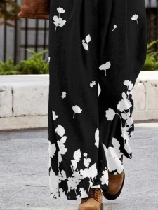 Elegant printed wide-leg pants