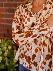 Leopard embellished V-neck ruffled casual shirt