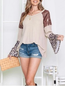 Leopard pattern sequin patchwork flared sleeve V-neck top