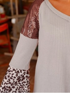 Leopard pattern sequin patchwork flared sleeve V-neck top