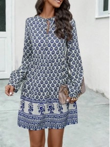 Long sleeve positioning print dress