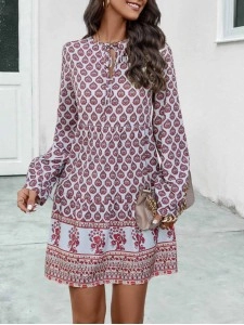 Long sleeve positioning print dress