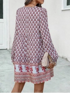 Long sleeve positioning print dress