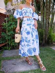 Puffed sleeve top with top and half skirt suit