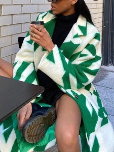 Qianniao grid color matching printed long woolen coat