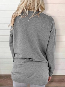 Round neck baton long sleeve pocket solid color loose T-shirt