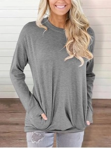 Round neck baton long sleeve pocket solid color loose T-shirt