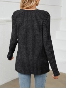 Solid pit stripe patchwork V-neck long sleeved loose fitting T-shirt