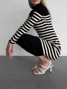 Stylish contrast striped dress