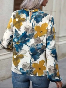 Stylish top with large painted flowers