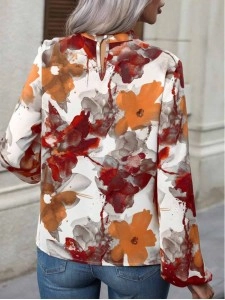 Stylish top with large painted flowers