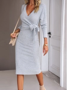 V-neck long-sleeved knitted strappy dress