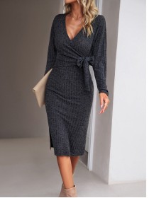 V-neck long-sleeved knitted strappy dress