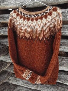 Vintage Contrast Wave Pattern Crew Neck Sweater