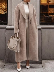 Warm long sleeved long woolen coat