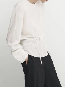 White crew neck pullover drawstring element shirt