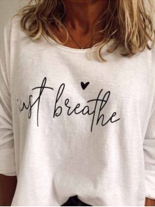 Women's letter printed round neck long sleeved T-shirt