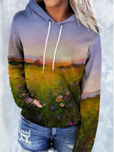 Women's loose pullover hooded fleece sweatshirt