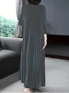 Women's Plus Velvet Solid Long Sleeve Round Neck Loose Maxi Dress