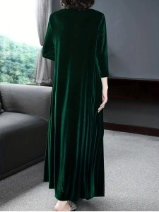 Women's Plus Velvet Solid Long Sleeve Round Neck Loose Maxi Dress