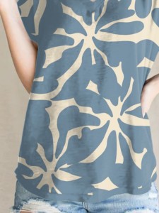 Women's V-neck everything simple blue shirt