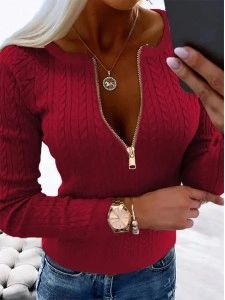 Women's zippered knitted top